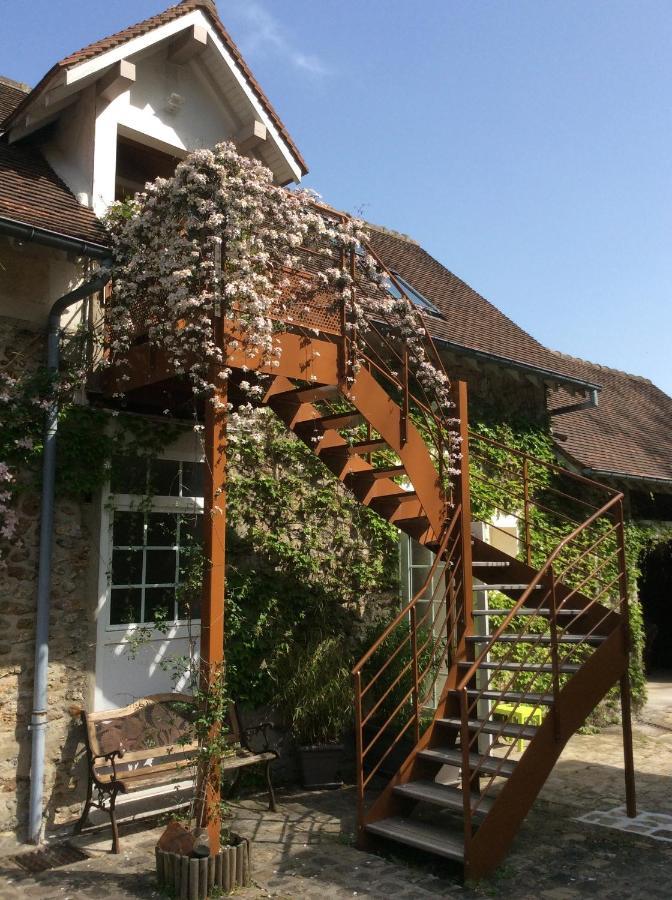 Bed and Breakfast L'Orme Des Voyageurs Boutigny Esterno foto