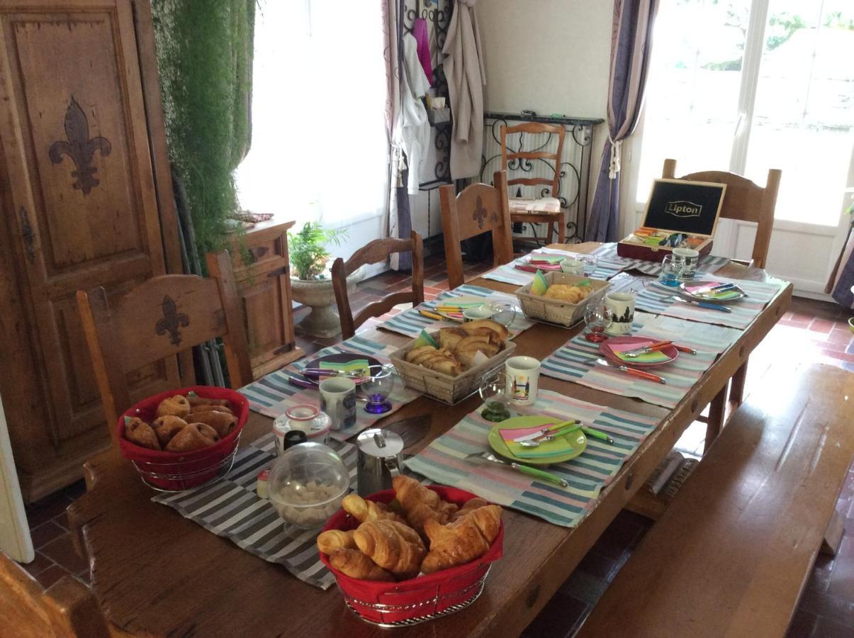 Bed and Breakfast L'Orme Des Voyageurs Boutigny Esterno foto